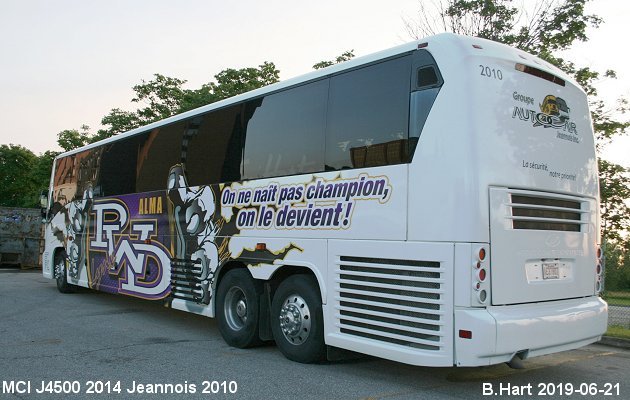 BUS/AUTOBUS: MCI J4500 2014 Jeannois