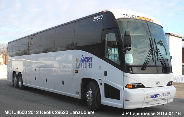 BUS/AUTOBUS: MCI J4500 2012 Keolis