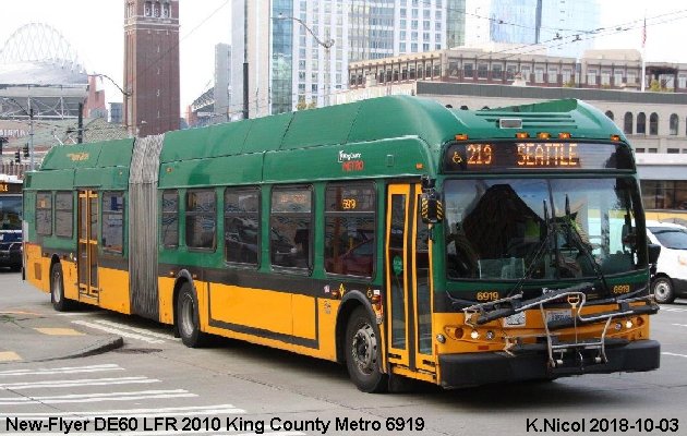 BUS/AUTOBUS: New Flyer DE60 LFR 2010 King County