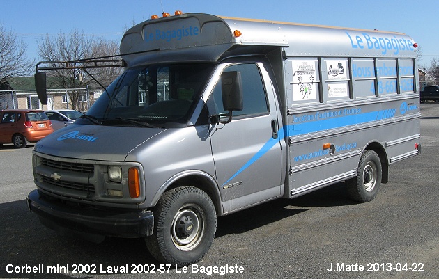 BUS/AUTOBUS: Corbeil Mini 2002 Autobus Laval