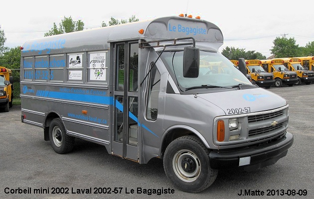 BUS/AUTOBUS: Corbeil Mini 2002 Autobus Laval