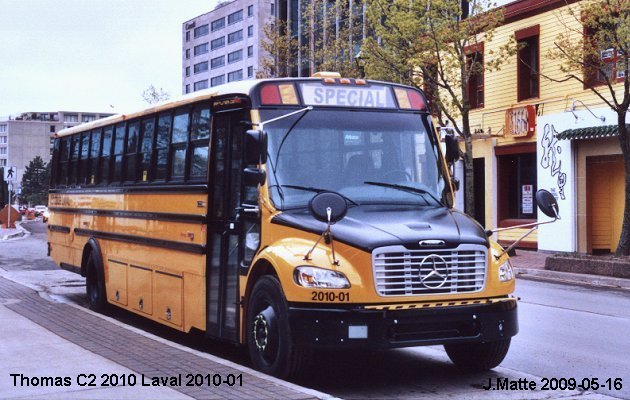 BUS/AUTOBUS: Thomas C2 2010 Laval