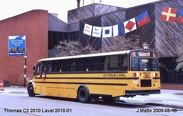 BUS/AUTOBUS: Thomas C2 2010 Laval