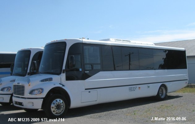 BUS/AUTOBUS: ABC M1235 2009 Laval