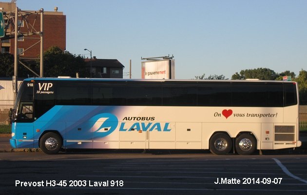 BUS/AUTOBUS: Prevost H3-45 2003 Autobus Laval