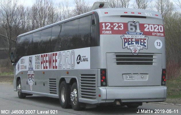 BUS/AUTOBUS: MCI J4500 2007 Laval