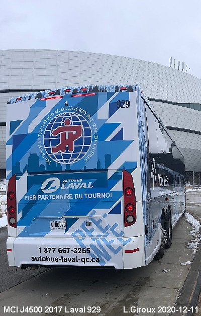 BUS/AUTOBUS: MCI J4500 2017 Autobus Laval