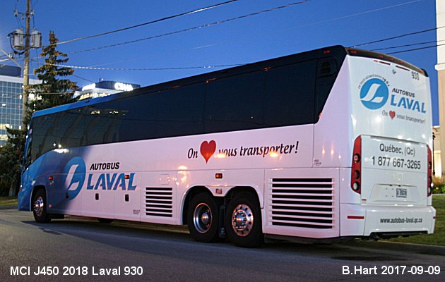 BUS/AUTOBUS: MCI J4500 2018 Laval