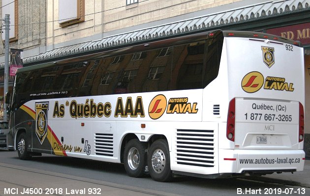 BUS/AUTOBUS: MCI J4500 2018 Laval