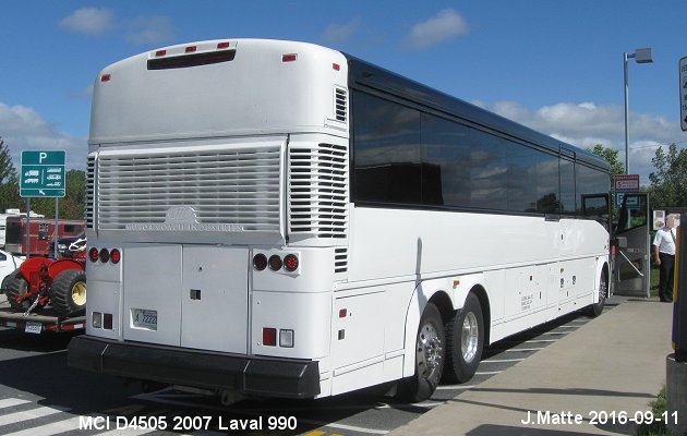 BUS/AUTOBUS: MCI D4505 2007 Laval