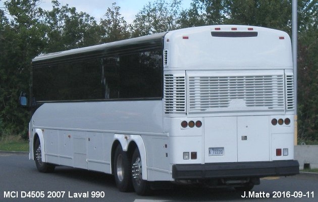 BUS/AUTOBUS: MCI D4505 2007 Laval