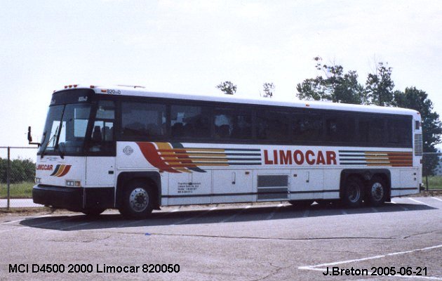 BUS/AUTOBUS: MCI D4500 2000 Limocar