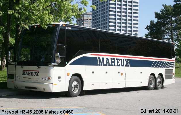 BUS/AUTOBUS: Prevost H3-45 2005 Maheux