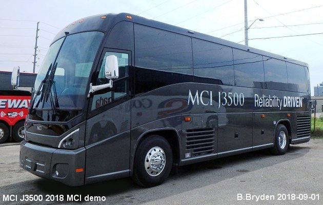 BUS/AUTOBUS: MCI J3500 2018 MCI