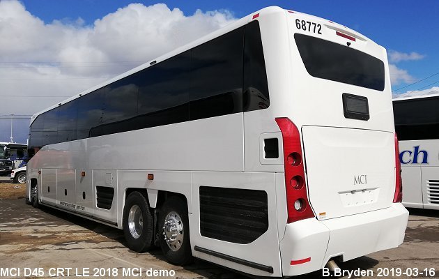 BUS/AUTOBUS: MCI D45 CRT LE 2018 MCI