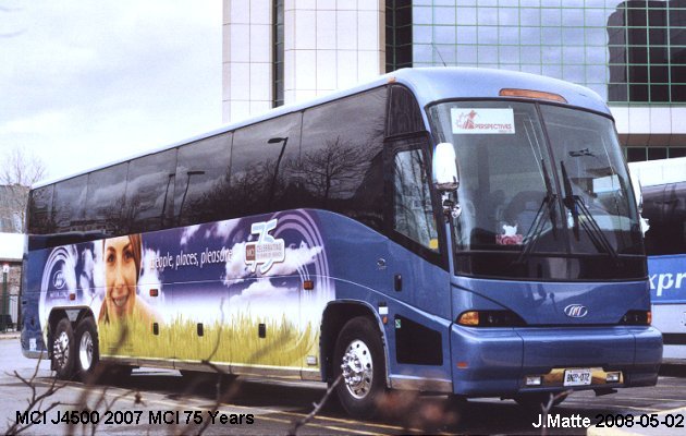 BUS/AUTOBUS: MCI J4500 2007 MCI