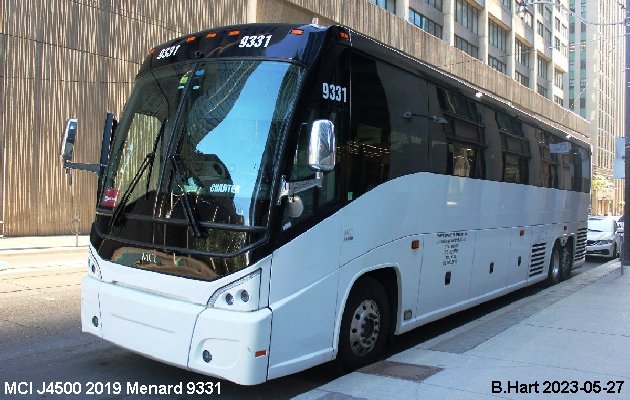 BUS/AUTOBUS: MCI J4500 2019 Menard