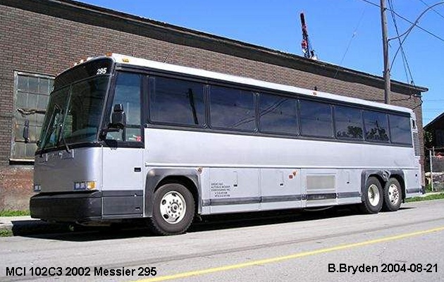 BUS/AUTOBUS: MCI 102C3 1992 Messier