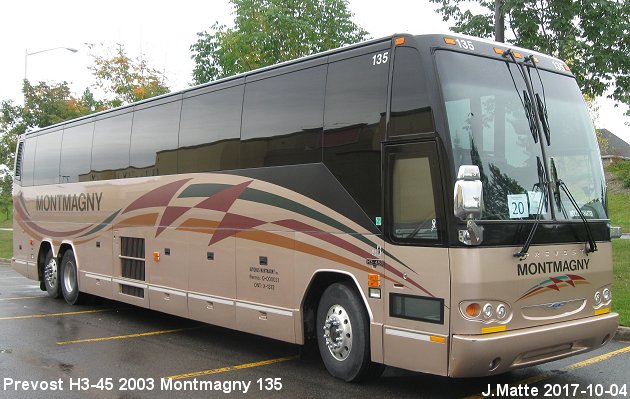 BUS/AUTOBUS: Prevost H3-45 2003 Montmagny