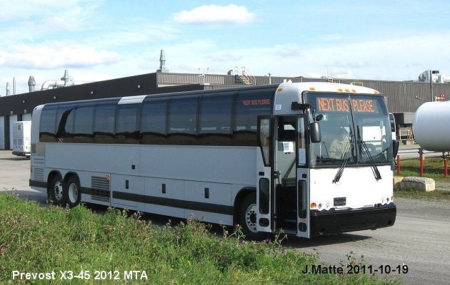 BUS/AUTOBUS: Prevost X3-45 2011 MTA