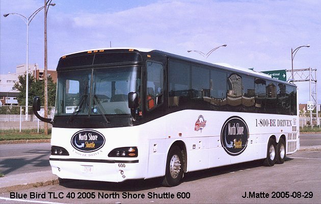 BUS/AUTOBUS: Blue Bird TLC 40 2005 North Shore