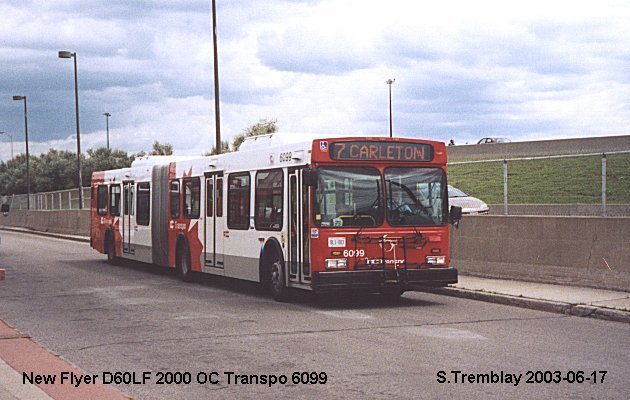 BUS/AUTOBUS: New Flyer D60LF 2000 OC Transpo