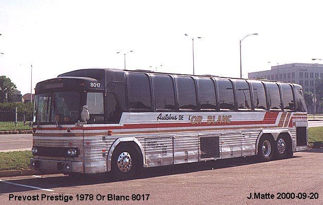 BUS/AUTOBUS: Prevost Prestige 1978 Or Blanc