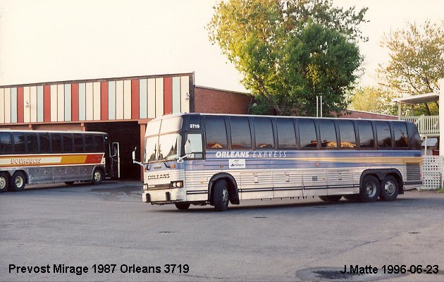 BUS/AUTOBUS: Prevost Mirage 1987 Orleans