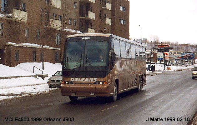 BUS/AUTOBUS: MCI E 4500 1999 Orleans