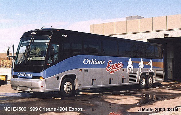 BUS/AUTOBUS: MCI E4500 1999 Orleans