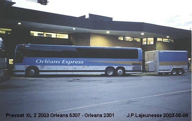 BUS/AUTOBUS: Prevost XL-2 2003 Orleans