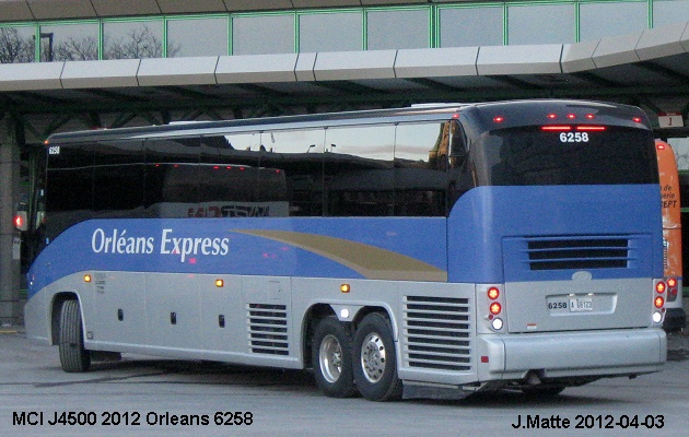 BUS/AUTOBUS: MCI J4500 2012 Orleans