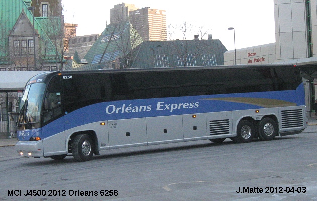 BUS/AUTOBUS: MCI J4500 2012 Orleans