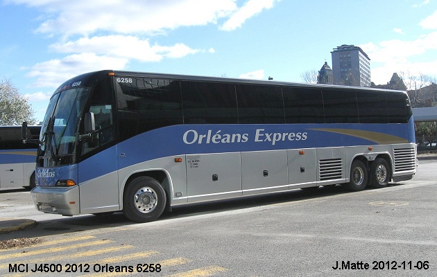 BUS/AUTOBUS: MCI J4500 2012 Orleans