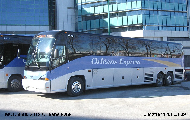 BUS/AUTOBUS: MCI J4500 2012 Orleans