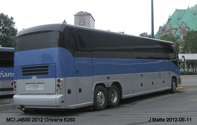 BUS/AUTOBUS: MCI J4500 2012 Orleans