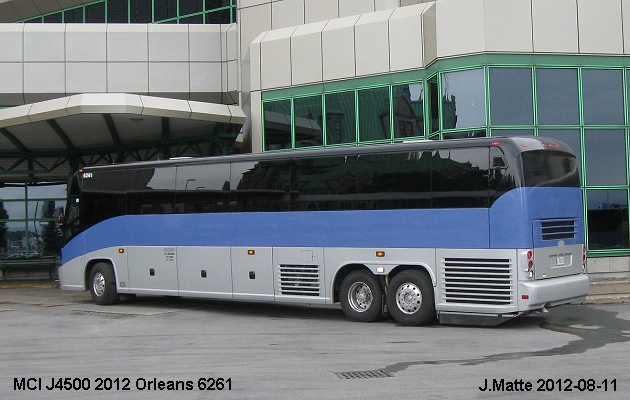 BUS/AUTOBUS: MCI J4500 2012 Orleans