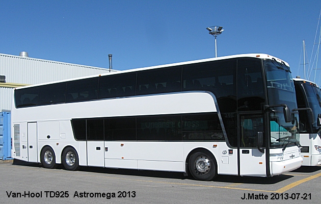 BUS/AUTOBUS: Van Hool TD925 Astromega 2013 Orleans