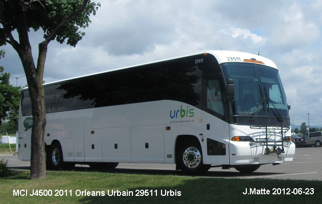 BUS/AUTOBUS: MCI J4500 2011 Orleans Urbain