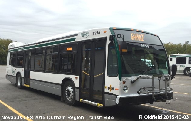 BUS/AUTOBUS: Novabus LFS 2015 Oshawa