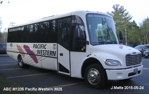 BUS/AUTOBUS: ABC M1235 2013 Pacific Western