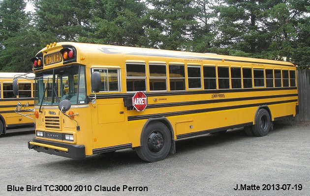 BUS/AUTOBUS: Blue Bird TC3000 2010 Perron