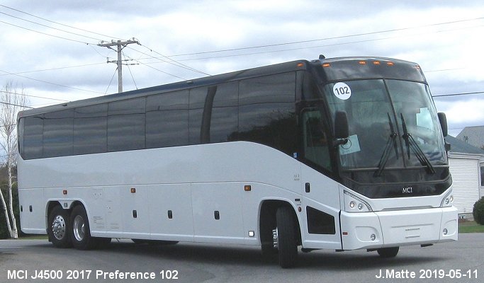 BUS/AUTOBUS: MCI J4500 2017 Preference