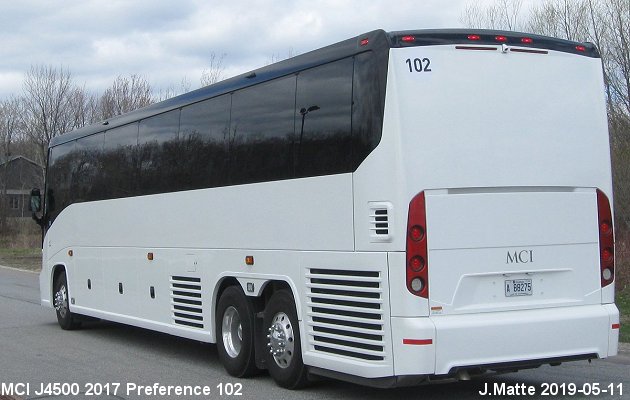 BUS/AUTOBUS: MCI J4500 2017 Preference