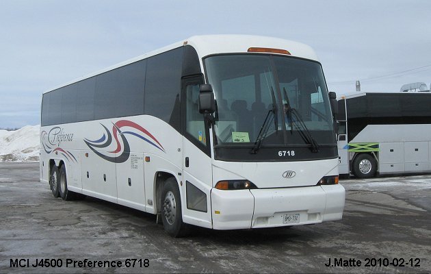 BUS/AUTOBUS: MCI J4500 2005 Preference