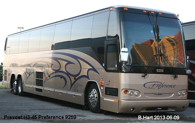 BUS/AUTOBUS: Prevost H3-45 1999 Preference