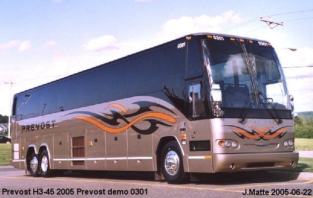 BUS/AUTOBUS: Prevost H3-45 2005 Prevost