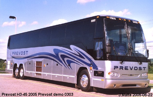 BUS/AUTOBUS: Prevost H3-45 2005 Prevost