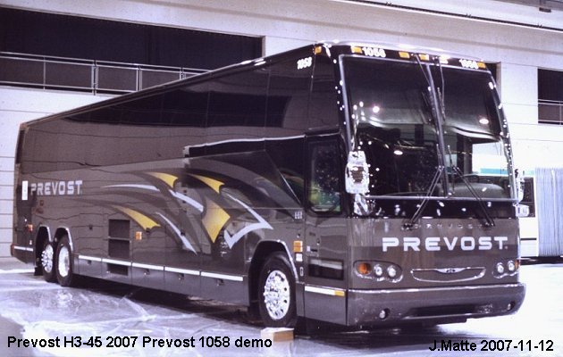 BUS/AUTOBUS: Prevost H3-45 2007 Prevost