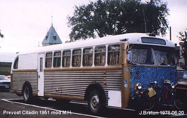 BUS/AUTOBUS: Prevost Suburbain 1951 Prive